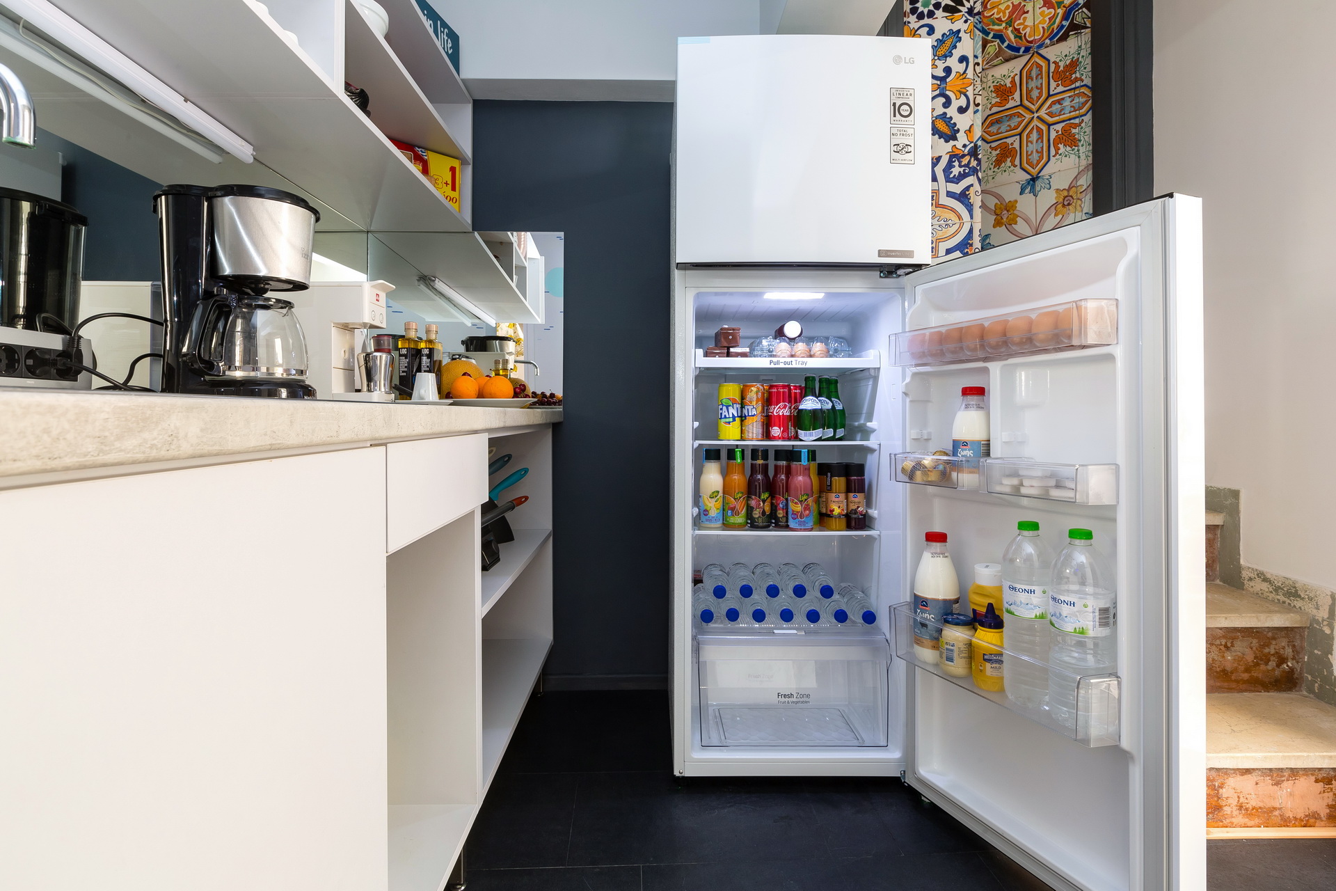 Kitchenette1