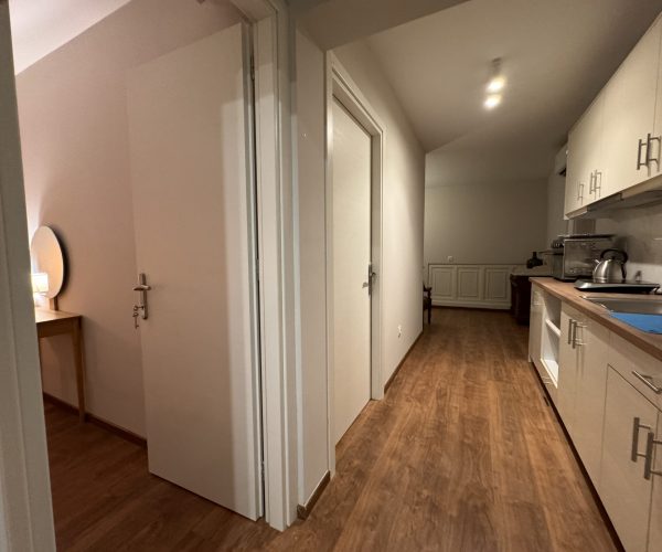 9.IONIAN.APT4