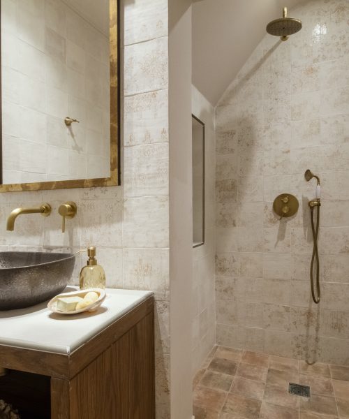 Skalinada apartment bathroom